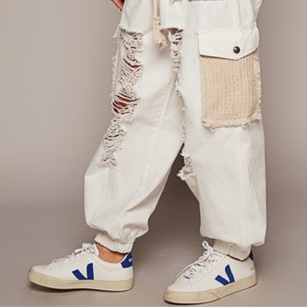 POL Women's Off-White Lace Joggers - Picture 8 of 9